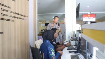 Jelang Ops Ketupat Semeru 2025, Wakapolres Bojonegoro Cek Kesiapan Layanan Call Center 110 Polri