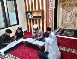 Kanit Binmas Polsek Taman Gelar Tadarus Al-Qur’an Bersama Remaja untuk Perkuat Iman dan Pembinaan Moral