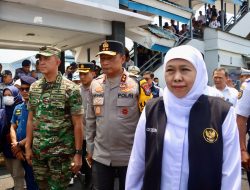 Kapolda Jatim Bersama Pangdam V Brawijaya dan Gubernur Khofifah Tinjau Arus Mudik di Pelabuhan Ketapang