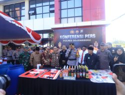 Polres Bojonegoro Gelar Konferensi Pers Operasi Pekat Semeru 2025, 131 Kasus Berhasil Diungkap