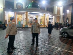Polsek Gedangan Amankan Pelaksanaan Shalat Tarawih Pertama di Masjid Al Hidayah