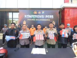 Empat Orang Pengedar Uang Palsu Diamankan Polres Bojonegoro