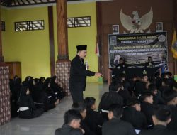 Pengarahan Ketua Cabang PSHT Ponorogo ke Calon Warga Baru di 9 Ranting