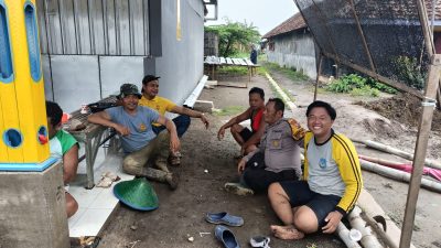 Dukung Katahanan Pangan, Bhabinkamtibmas Tambak Kalisogo Tinjau Lahan Pangan Bergizi di Wilayah Jabon