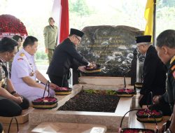 Gubernur Lemhannas RI Ziarah ke Makam Bung Karno