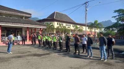 Jaga Kondusifitas, Polres Wonogiri Amankan Turnamen Futsal Smandagiri di GOR Giri Mandala