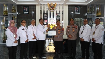 Kapolres Wonogiri Terima Penghargaan dari Bawaslu atas Suksesnya Pengamanan Pilkada Serentak 2024