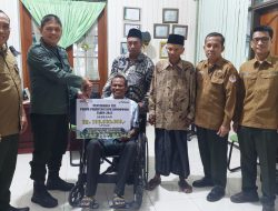 Perhutani KPH Bondowoso Serahkan Dana TJSL 100 Juta untuk Rehabilitasi Masjid Pada Moment Harkitnas ke-117