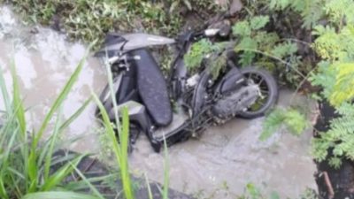Anak di Bawah Umur Tewas Usai Jatuh ke Dalam Parit Tertindih Sepeda Motor