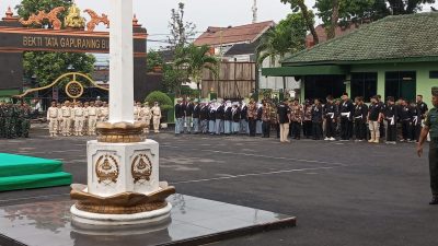 Semangat Nasionalisme Menggema di Makorem 073/Makutarama, Warga PSHT Salatiga Ikuti Upacara 17-an