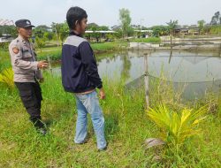 Bhabinkamtibmas Trosobo Polsek Taman Cek Kolam Lele, Dukung Swasembada Pangan Warga