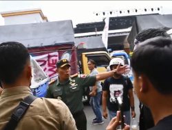 Dandim Ponorogo Turun Tangan Karena Jalanan Macet Akibat Demo