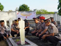 Kapolres Wonogiri Pimpin Upacara Tabur Bunga di TMP Kusuma Bangsa dalam Rangka HUT Bhayangkara ke-79