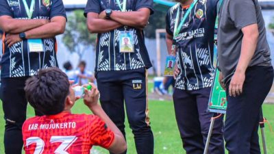 Kesebelasan Sepak Bola Kabupaten Mojokerto Taklukan Kesebelasan Kota Surabaya Dengan Skor 2 – 0 di Ajang Porprov Jatim IX