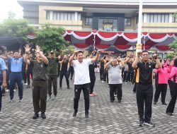 Meriahkan HUT Bhayangkara ke-79, Polresta Sidoarjo Gelar Senam Bersama dan Aksi Sosial