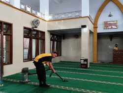 Peduli Sesama, Polres Wonogiri Gelar Baksos dan Bersih Tempat Ibadah Sambut HUT Bhayangkara ke-79