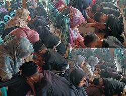 Penuh Haru, PSHT Ranting Sine Gelar Tradisi Sungkeman sebagai Wujud Bakti kepada Orang Tua dan Sesepuh