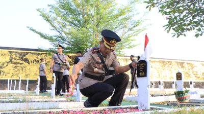 Peringati Hari Bhayangkara ke-79, Polres Madiun Gelar Ziarah di Taman Makam Pahlawan