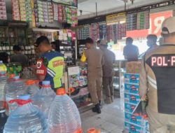 Satpol PP Kota Mojokerto dan Bea Cukai Sidoarjo Bersama Tim Gabungan Melakukan Razia Rokok Ilegal