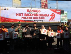 Polres Wonogiri Salurkan Bansos di Pracimantoro dalam Rangka Hari Bhayangkara ke-79