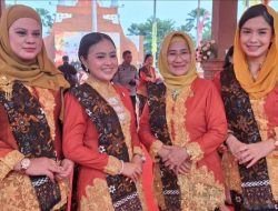 Empat Srikandi DPRD Kota Mojokerto Apresiasi dan Hadiri Peringatan Hari Jadi Kota Mojokerto ke-107 di Alun Alun