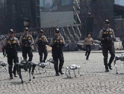 Warganet Gempar dan Penasaran untuk Apa Robot Polisi, Ini Jawabannya