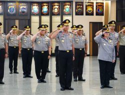 17 Perwira Tinggi Polri Naik Pangkat, Ada yang Meraih Bintang Tiga