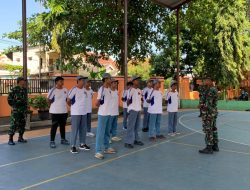 Anggota Kodim Ponorogo Berikan Pembinaan Karakter dan Kedisiplinan Kepada Siswa