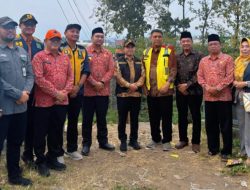 Bupati Gus Barra Bersama H. Suwandy Firdaus dan Hj. Any Mahnunah Letakan Batu Pertama Pembangunan Jembatan Bubak