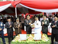 Gubernur Ahmad Luthfi Pimpin Upacara Hari Bhayangkara ke-79 di Polda Jateng, Sinergi Polri-Masyarakat Jadi Kunci