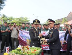Kodim 0728 Wonogiri Berikan Kejutan Ucapan Selamat HUT Bhayangkara ke-79 kepada Polres Wonogiri