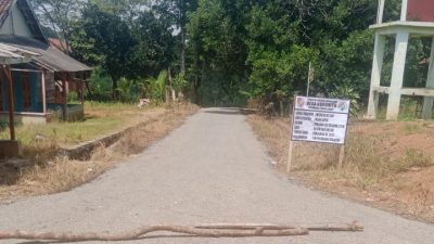 Pemdes Kubuhitu Bagun Jalan Lapen dari Dana Desa Ta. 2025