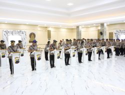 Polda Jateng Gelar Sertijab 3 PJU dan 5 Kapolres, Wujud Penyegaran Organisasi dan Peningkatan Pelayanan Masyarakat