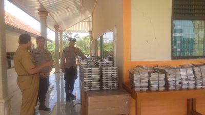 Polres Wonogiri Kawal Pendistribusian Makanan Bergizi Gratis di Ngadirojo