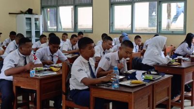 Polres Wonogiri Pantau Ketat Penyaluran Makan Bergizi Gratis di Ngadirojo