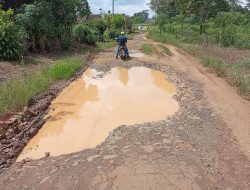 Akses Jalan Rusak Parah, Masyarakat Kecamatan Sungkai Barat Menjerit