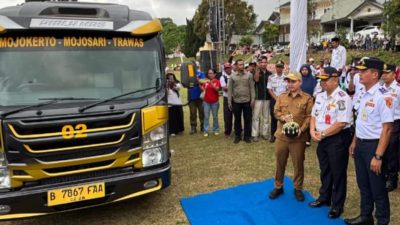 Bupati Gus Barra Resmikan Layanan Angkutan Umum Rute Terminal Kertajaya – Mojosari  – Trawas