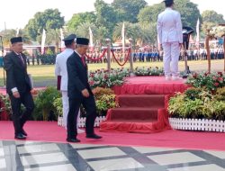 Ketua DPRD Kota Blitar Bacakan Teks Proklamasi dalam Upacara 17 Agustus