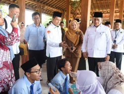 Kick Off Serentak Program Cek Kesehatan Gratis untuk Siswa, Pemkab Sidoarjo Gelar Pemeriksaan di Ponpes Al-Amanah