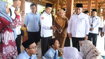 Kick Off Serentak Program Cek Kesehatan Gratis untuk Siswa, Pemkab Sidoarjo Gelar Pemeriksaan di Ponpes Al-Amanah
