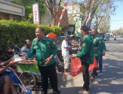 LI – BAPAN DPC Ponorogo Berbagi Jum’at Berkah