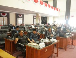 Pandangan Umum Fraksi-Fraksi DPRD Sumbawa Terhadap Dua Ranperda dari Pemerintah Daerah Tahun 2025 Diparipurnakan