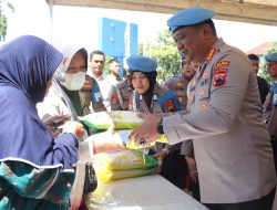 Rangkaian Kunjungan Kabidpropam ke Pemalang Mulai Gaktiblin, Bakti Sosial Sampai Gelar Pasar Murah
