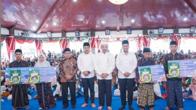Pemkab Sampang Beri Pengharagaan kepada Khafilah MTQ Berprestasi dan Menyantuni Anak Yatim Mengiringi Gelaran Maulid Nabi