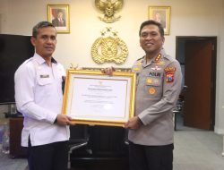 Kapolresta Sidoarjo Terima Penghargaan Menteri Imigrasi dan Pemasyarakatan