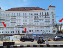 RSUD R.T. Notopuro Sidoarjo Imbau Provider Kabel Udara Segera Lakukan Pemindahan Jaringan di Depan Rumah Sakit