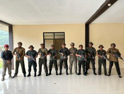 Perhutani KPH Bondowoso Ikuti Latihan Menembak di Pusdiklat Brimob Watukosek