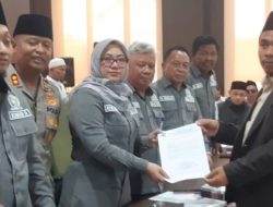 DPRD Kabupaten Mojokerto Lakukan Dialog Dengan Alumni Lirboyo dan Menerima Tuntutan Himasal