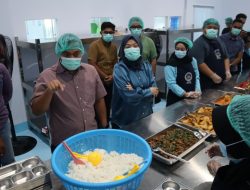 Kapolres Wonogiri Tinjau Langsung Pemeriksaan Keamanan Makanan Anak Sekolah di SPPG Eromoko