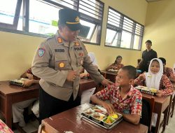 Polri Kawal Penyaluran MBG ke Ribuan Siswa di Eromoko Wonogiri
